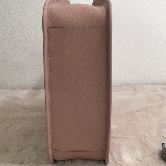 🆕 MICHAEL KORS “ Heidi” Semi-Lux Canvas Leather Signature Logo Large Tote Fawn - Picture 7 of 11